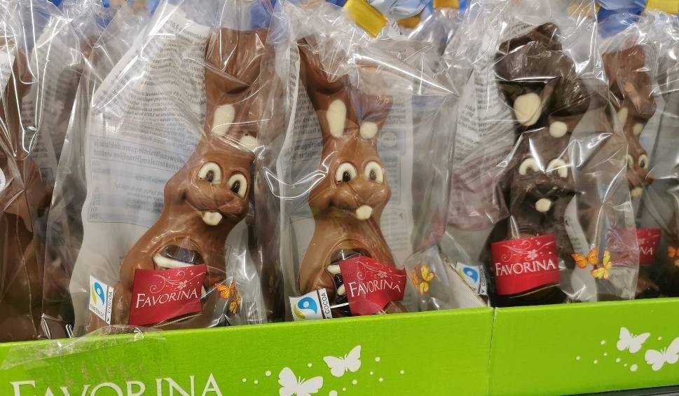 Wielkanocny szał zakupów. Cukrowe baranki i czekoladowe zajączki już są w sprzedaży