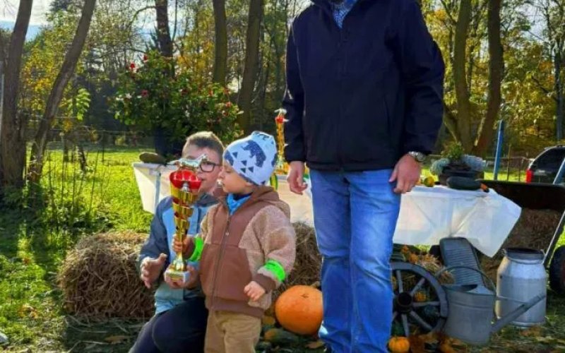 Wsplne witowanie VI Hubertusa w Stajni Rafa