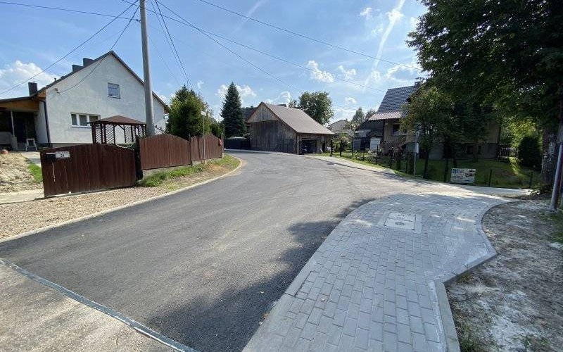 Zakończono przebudowę drogi gminnej - ul. Św. Andrzeja w Graboszycach