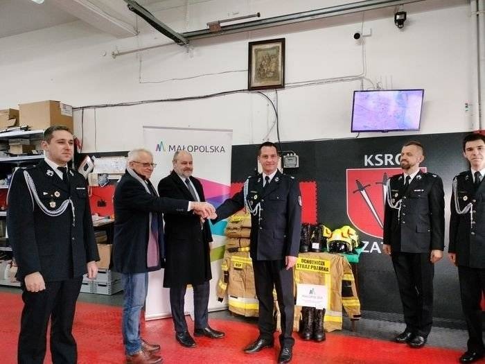 Nowe umundurowanie dla jednostek OSP z Gminy Zator