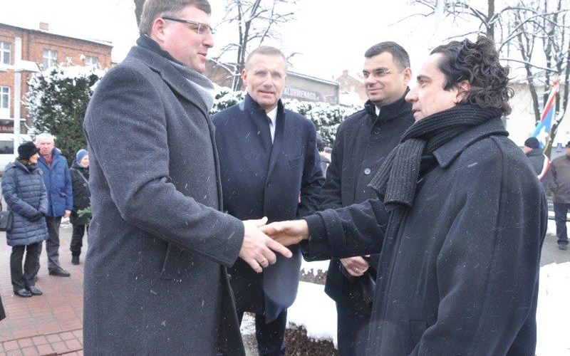 DACHAU. Szansa na współpracę