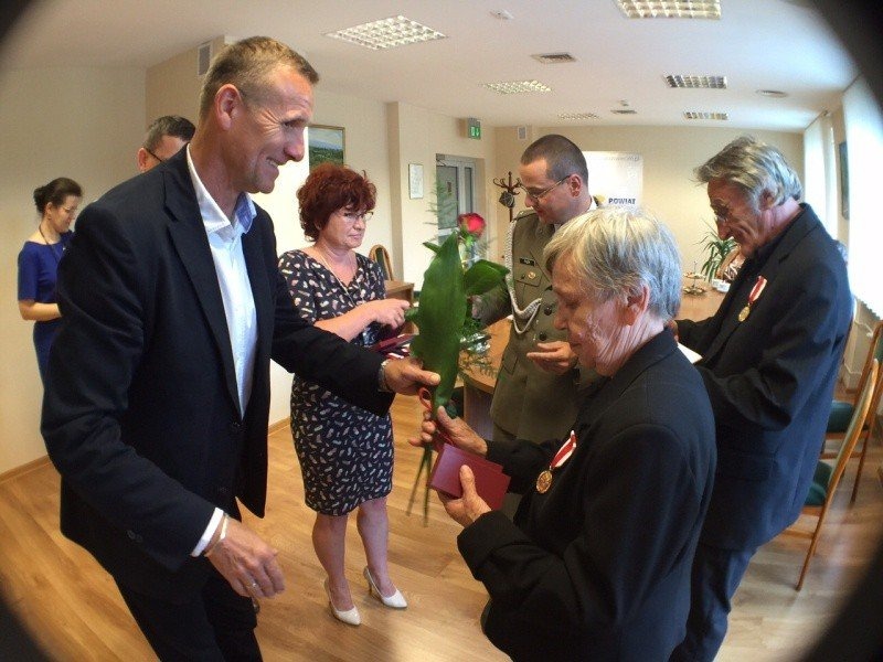 Wręczono medale za zasługi dla obronności kraju