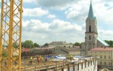 Na budowie hotelu przy moście Piastowskim