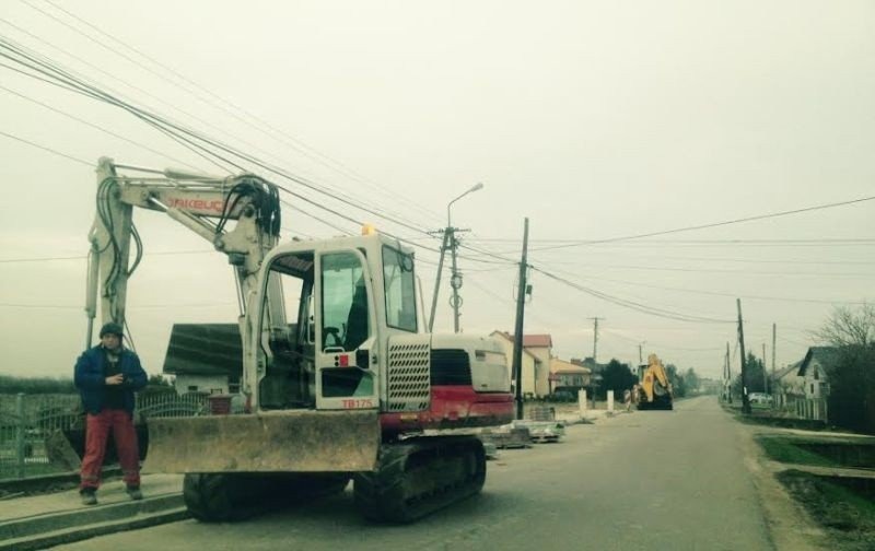 Chodnik przy Nadwiślańskiej na finiszu