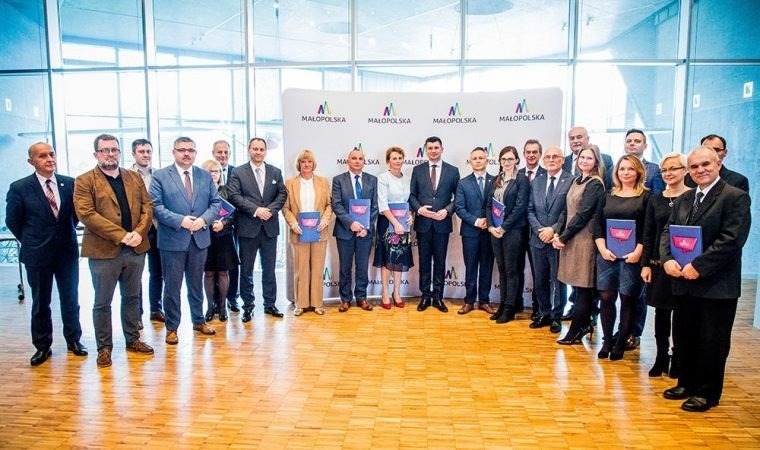 Nie chodzą z głową w chmurze, lecz ją twórczo wykorzystują