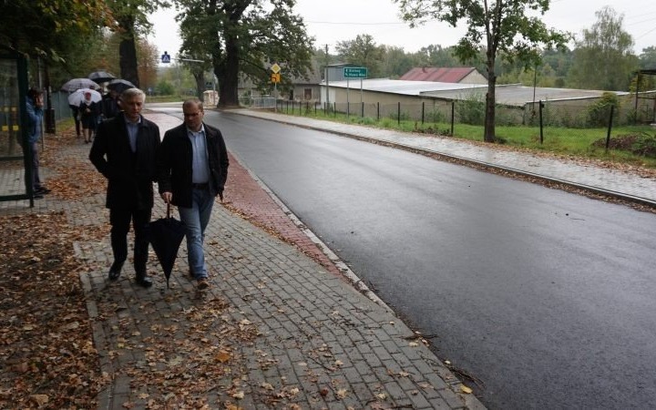 Kluczowe odcinki dróg powiatowych w Malcu gruntownie zmodernizowane