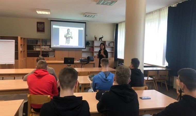 Dietetyk z odsieczą młodym sportowcom