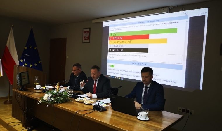 Bezpieczny i stabilny. Budżet Powiatu Oświęcimskiego na 2020 r. przyjęty!