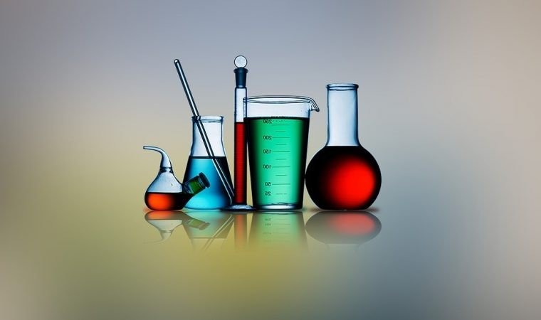 Zareaguj i zgłoś się do konkursu „Młody Chemik”. Czekają atrakcyjne nagrody