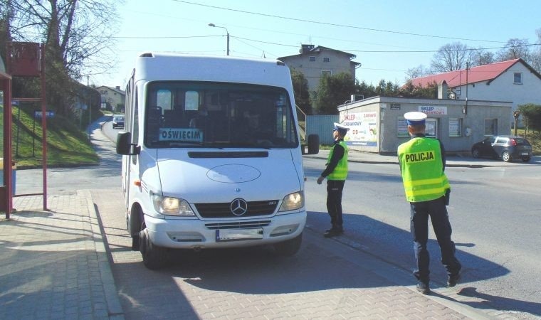 Wzmożone kontrole busów i autobusów na terenie powiatu