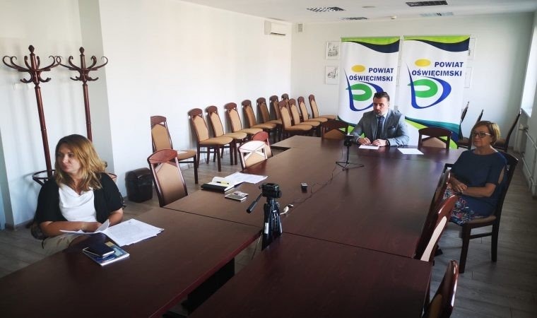 Czy żółta strefa zmieni się w zieloną? Posiedzenie Powiatowego Zespołu Zarządzania Kryzysowego