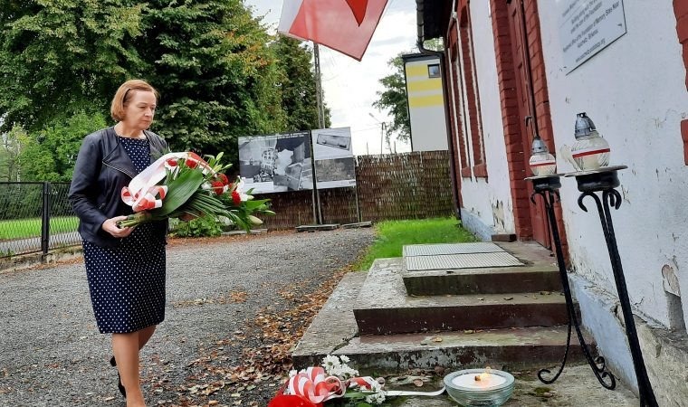O tej zbrodni nie można zapomnieć. Uroczystości rocznicowe w Brzeszczach-Borze