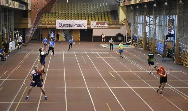 Dynamiczny jak tenis, szybki jak squash. W Brzeszczach rywalizowali miłośnicy crossmintona