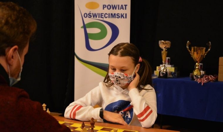 Turniej Szachowy w Dolinie Karpia. Pójdą w ślady Jana Krzysztofa Dudy i Magnusa Carlsena?