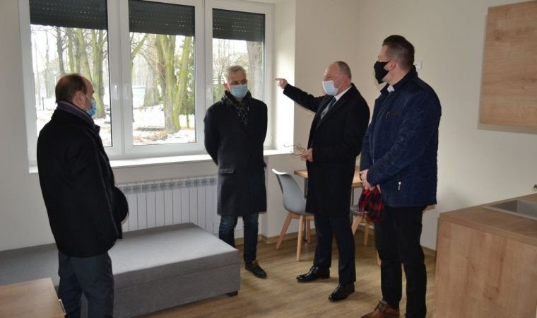 Mieszkania dla medyków. Okazałe wsparcie Powiatu do szpitala