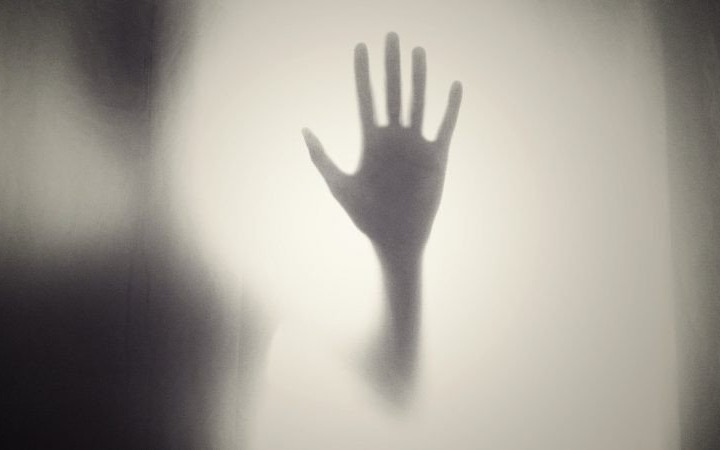 „Pokonajmy kryzys”. Daj sobie pomóc. Apel PCPR i Komendy Powiatowej Policji