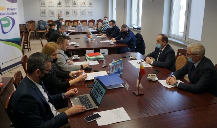 Poprawa bezpieczeństwa na drogach jednym z priorytetów zarządu powiatu