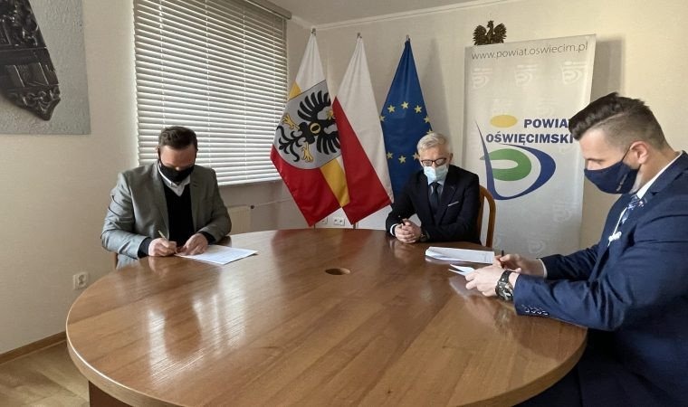 Umowa podpisana. Przy „Chemiku” powstanie nowoczesny kompleks sportowy z trybunami