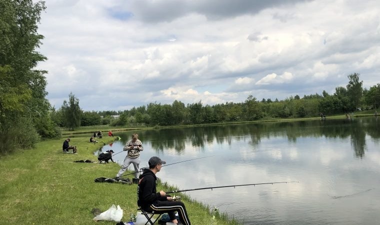 „Złota Rybka 2021”. Zacięta rywalizacja wędkarzy OHP w Rajsku