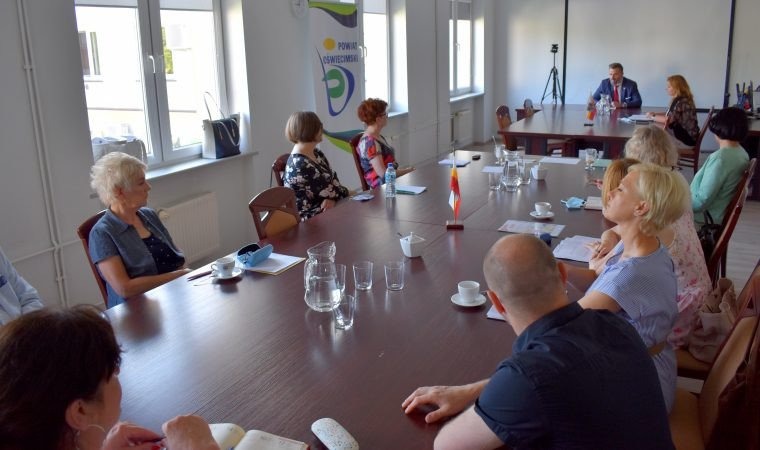 Podsumowanie roku szkolnego i wzruszające pożegnanie dyrektorki “Wyspiana”