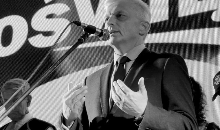 Spieszmy się kochać ludzi… Wspominamy samorządowców i społeczników, którzy odeszli w tym roku