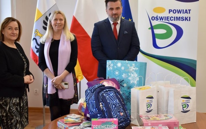 Pomóż małym uchodźcom. Drobny gest serca, a znaczy tak wiele