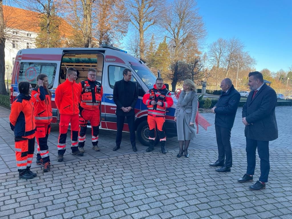 Karetka dla oświęcimskiej uczelni