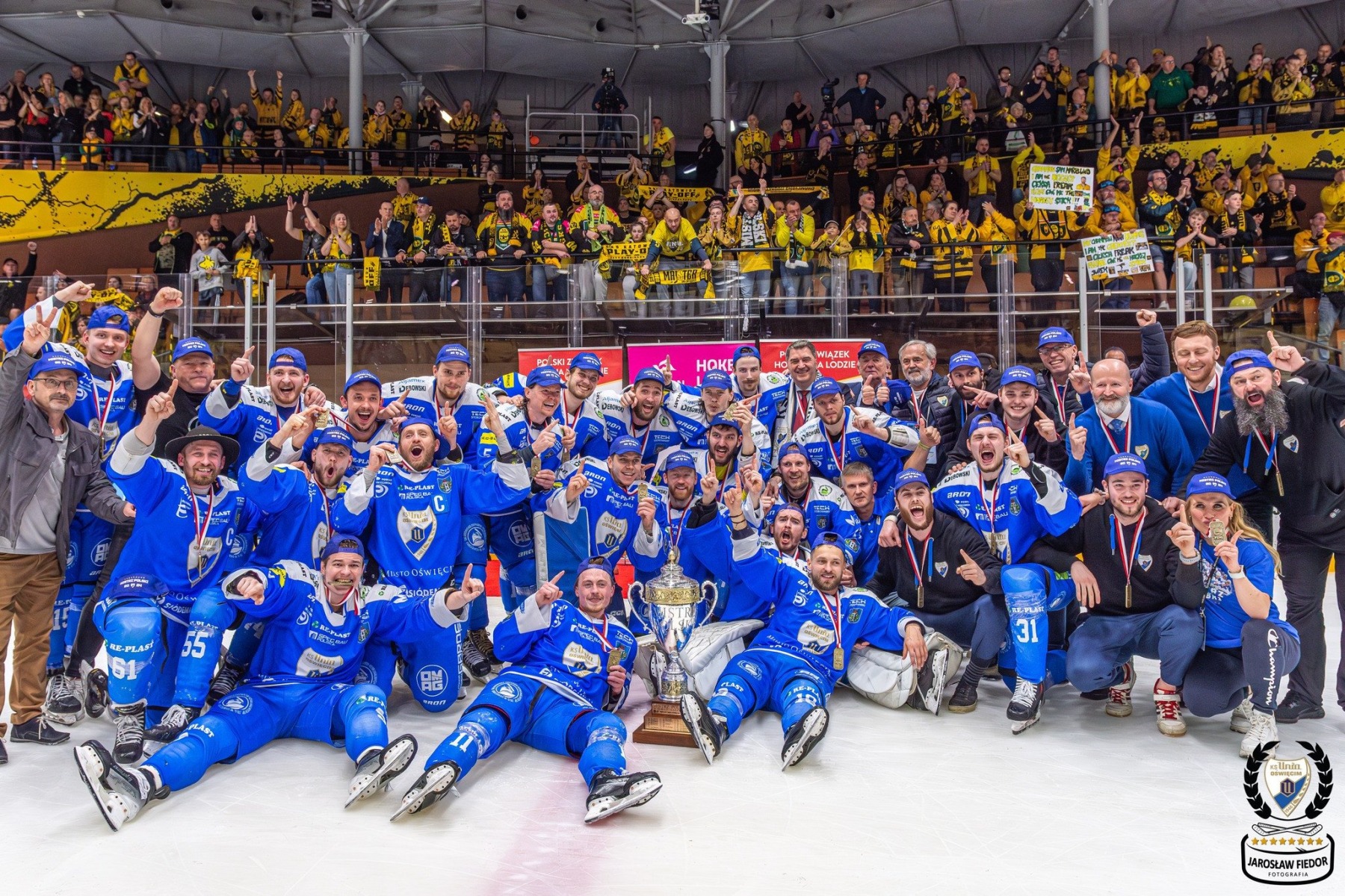 Czekali, czekali i się doczekali. Hokeiści oświęcimskiej Unii mistrzami Polski!!!