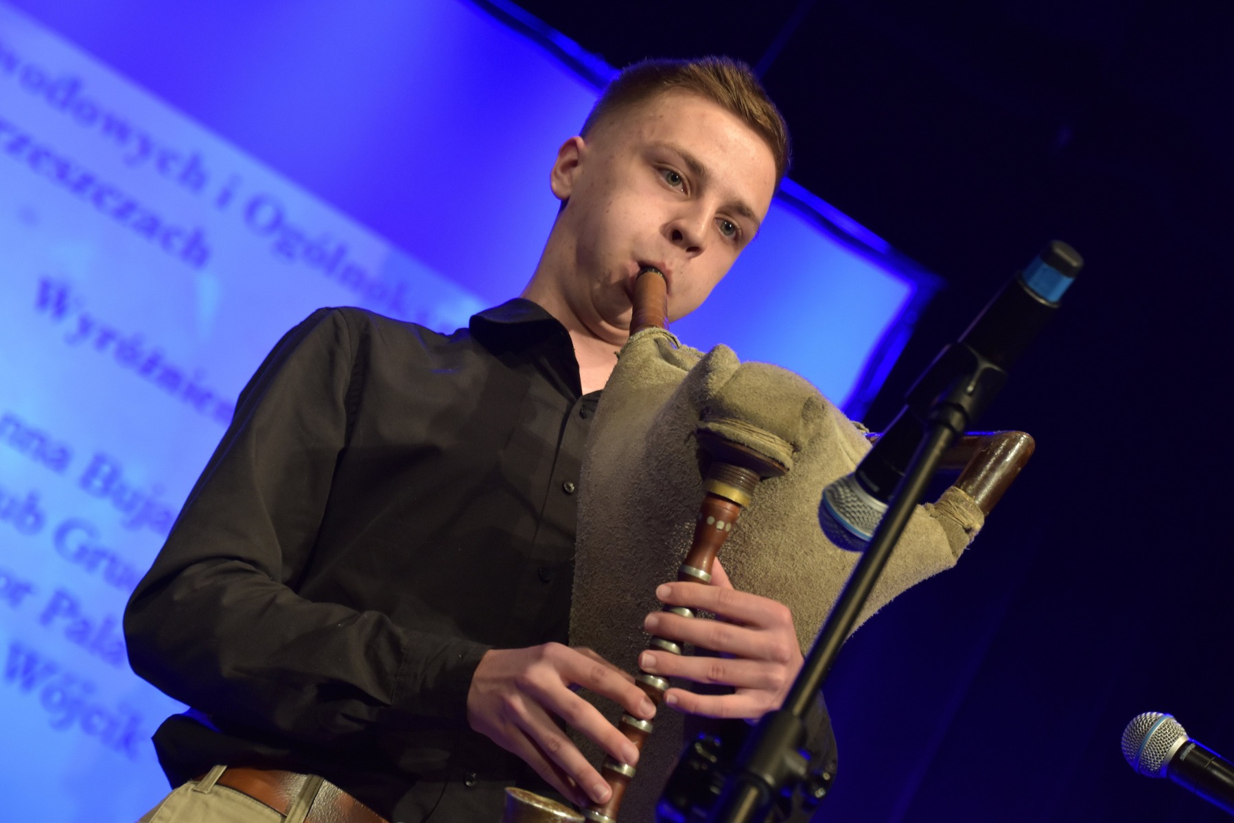 Święto młodości, eksplozja pasji i talentów (film)