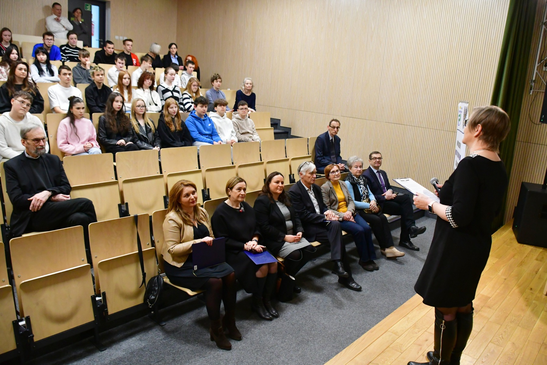 Poruszająca poezja Zofii Posmysz z mroków tragicznej przeszłości