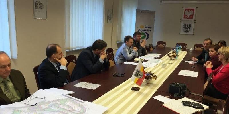 Powiat - wspólnymi siłami wyremontują ulice w Oświęcimiu
