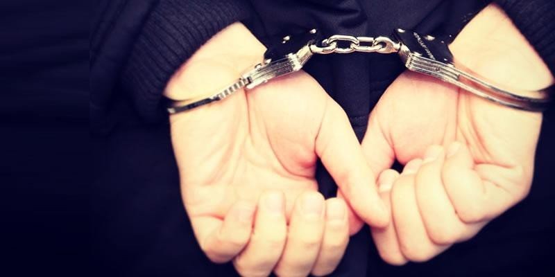 Palczowice - zaspa "udaremniła" jazdę nietrzeźwemu 22 - latkowi