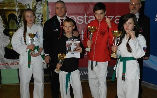 Oświęcim/Jelenia Góra - cztery medale dla młodych karateków z OKK