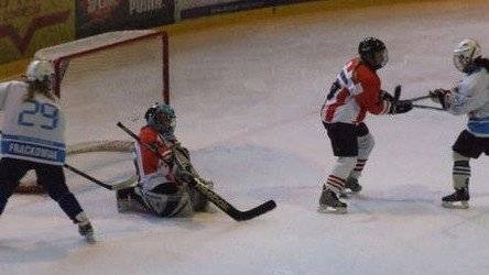 HOKEJ NA LODZIE. Szlagier dla wicemistrzyń Polski