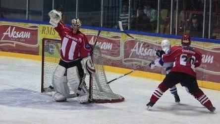 HOKEJ NA LODZIE. Małopolskie derby