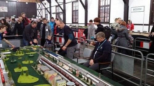 MODELARSTWO. Oświęcimski Piętrusek zajechał do Krakowa