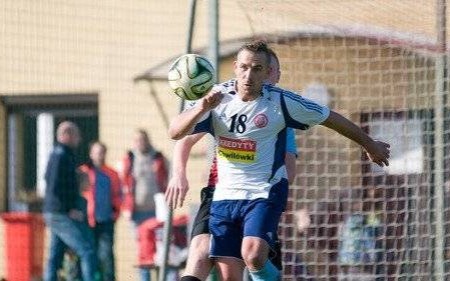 PIŁKA NOŻNA. Jesienny finisz