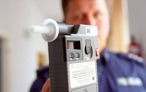 POWIAT. Policjanci łapią nietrzeźwych kierowców