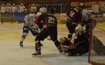 HOKEJ NA LODZIE. Porażka po walce