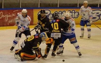 HOKEJ NA LODZIE. Powraca oświęcimsko-nowotarski klasyk