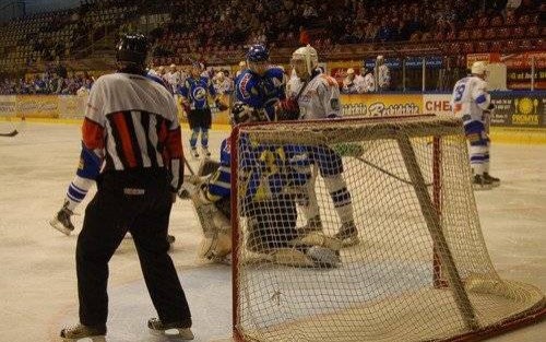 HOKEJ NA LODZIE. Uff, nareszcie... Unia wygrywa!