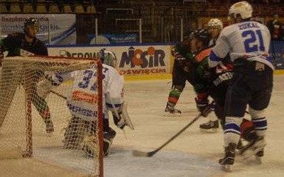 HOKEJ NA LODZIE. Bolesna porażka z Tychami