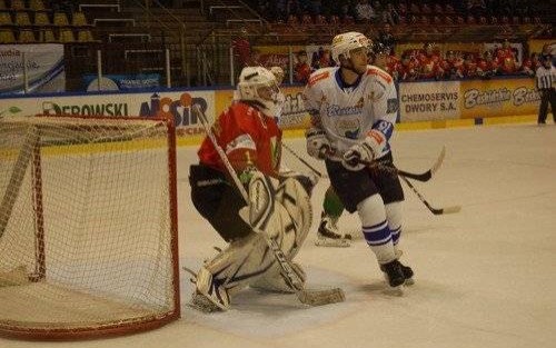 HOKEJ NA LODZIE. Unia z nowym trenerem