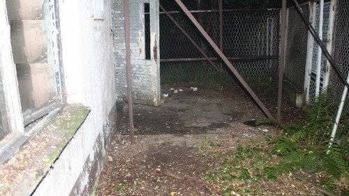 OŚWIĘCIM. Zwłoki mężczyzny w opuszczonym budynku