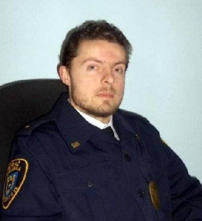 BRZESZCZE. Awaria sygnalizacji, lusterko wyrwane pod okiem kamery. Co na to straż miejska?