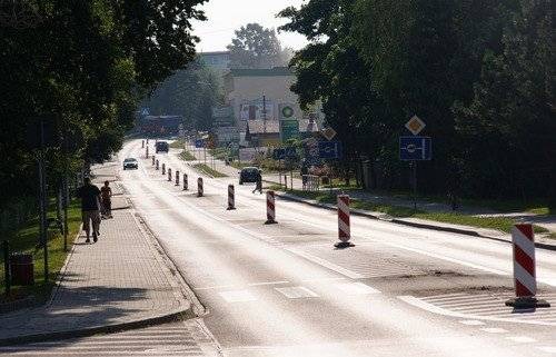 CHEŁMEK. Dlaczego remontują drogę? Burmistrz odpowiada