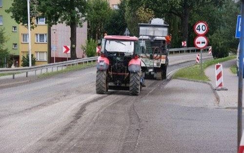 CHEŁMEK. Cicha nawierzchnia na drodze wojewódzkiej