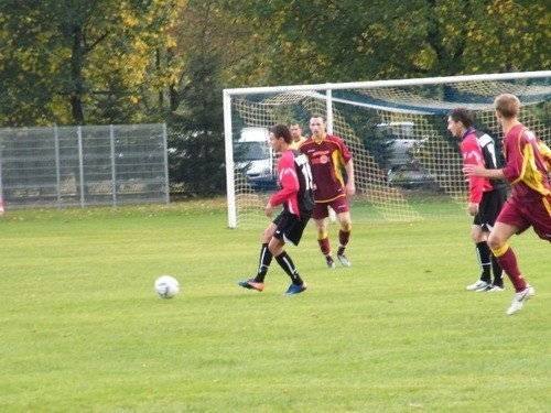 PIŁKA NOŻNA. Nowowsianie wrócili z Mazur