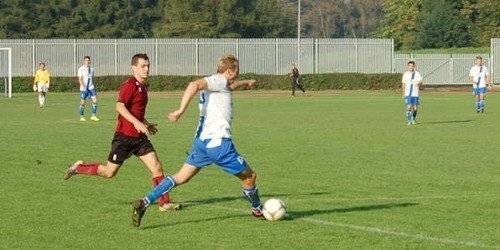 PIŁKA NOŻNA. Unia ciągle w dołku