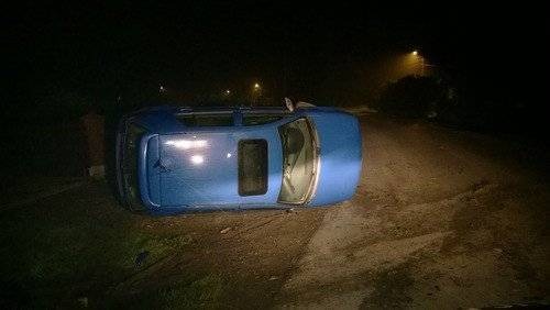 GROJEC-ZASOLE. Rozbił się uciekając przed policją. Był pijany.